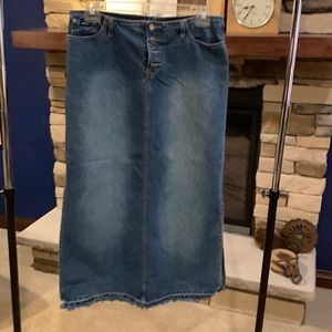 Maxi denim skirt